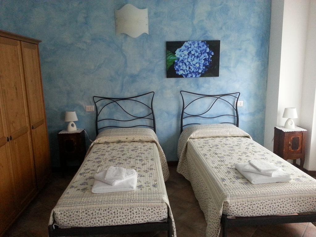 באוונו B&B Il Feriolo חדר תמונה